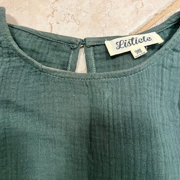 Green muslin double cloth matching shorts set with ruffle trim - Picture 6 of 8